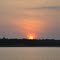 Amanhece o dia em Nhamundá, o sol visto chegando do Pará